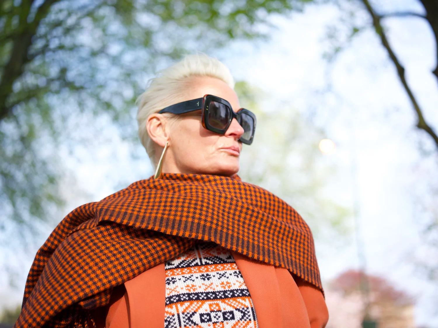 The Shepherd's Plaid in Buoy and Nautical