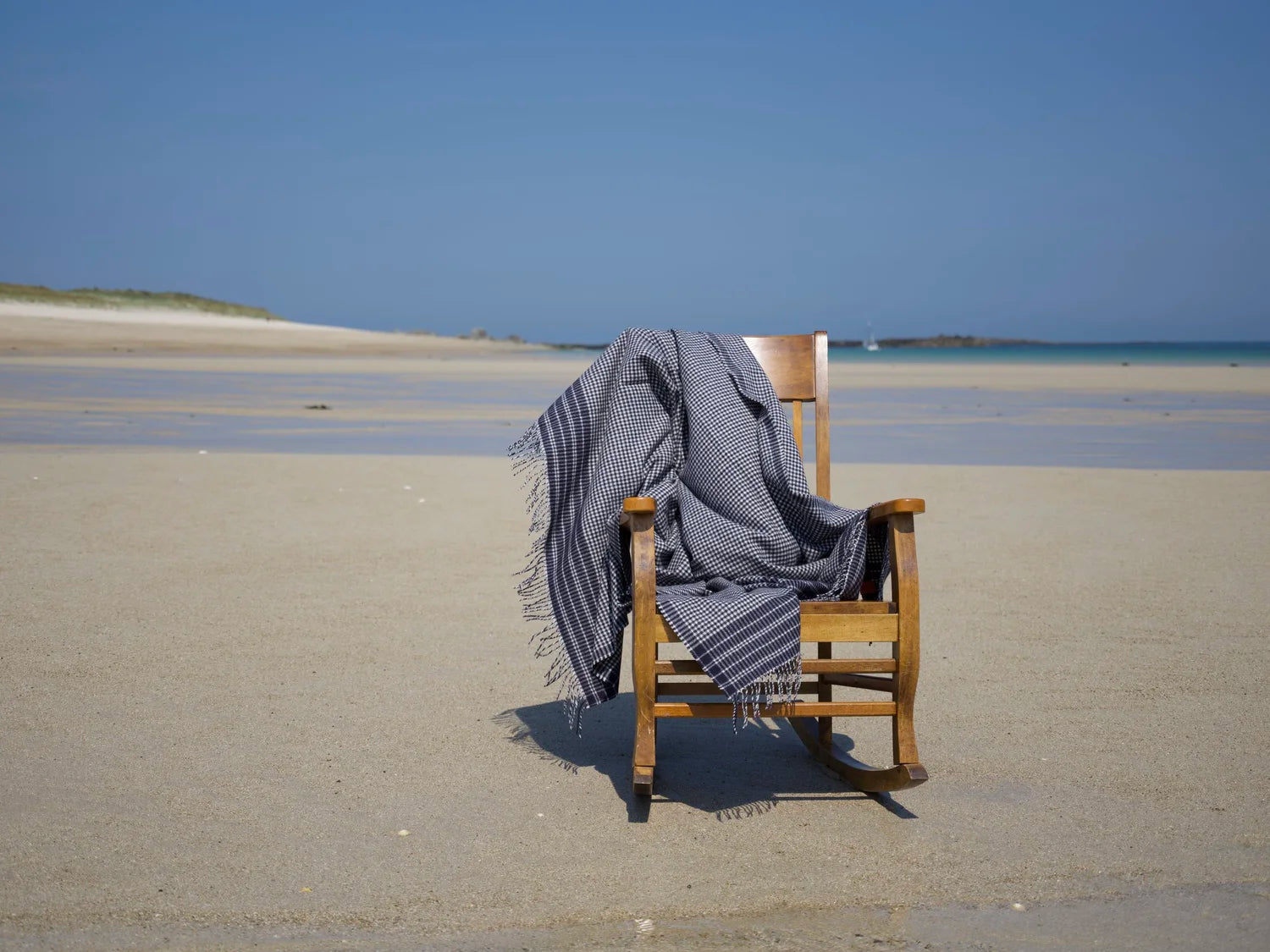 The Shepherd's Plaid in Nautical and Pearl